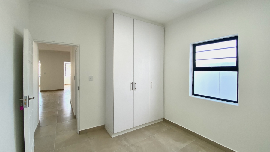 To Let 3 Bedroom Property for Rent in Laaiplek Western Cape